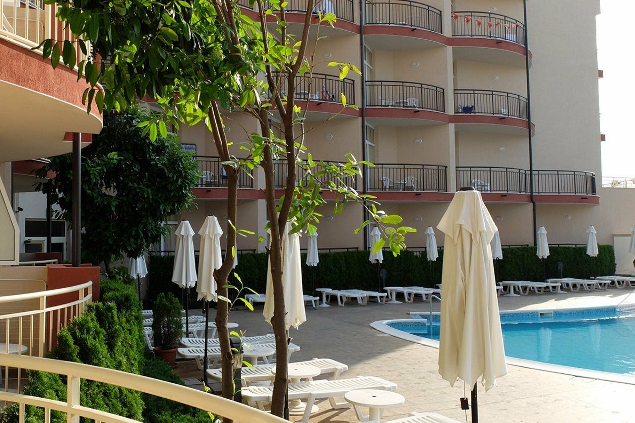 Mpm Astoria Hotel Pantai Sunny Luaran gambar